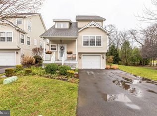 1615 Briarwood Dr, Bensalem, PA 19020