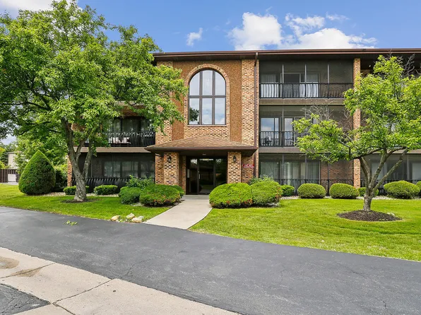 11114 Heritage Dr APT 3C, Palos Hills, IL 60465