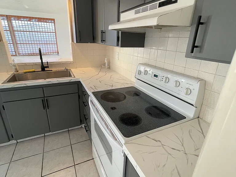 3352 Chauncy Rd — Photo 10