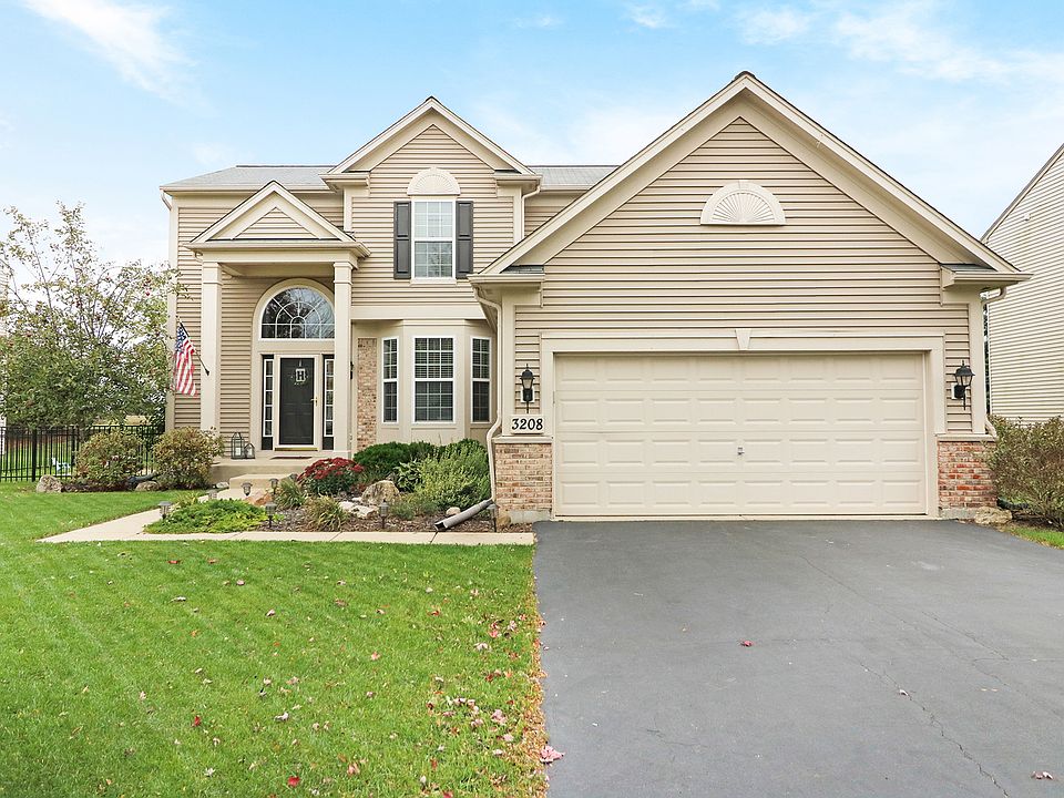 1st image of 3208 Drury Ln