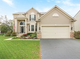 3208 Drury Ln, Carpentersville, IL 60110