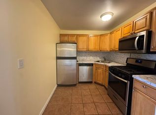288 Balcom Ave #3, Bronx, NY 10465