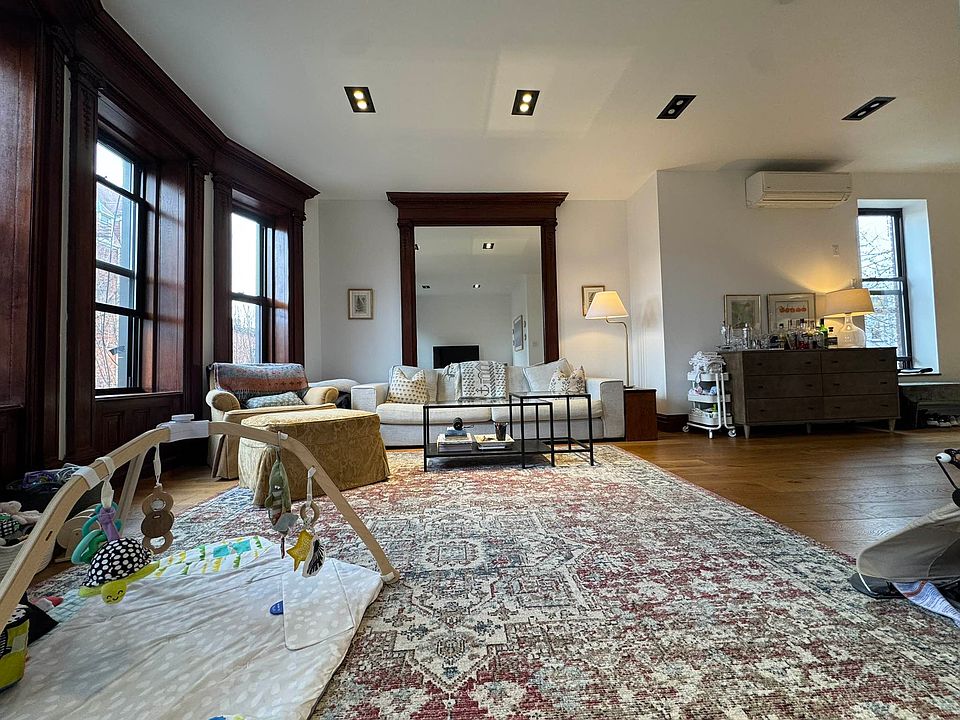1st image of 378 Grand Ave APT 4