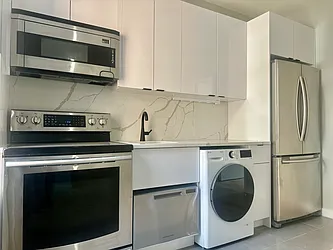 210 West 10th Street, #5B