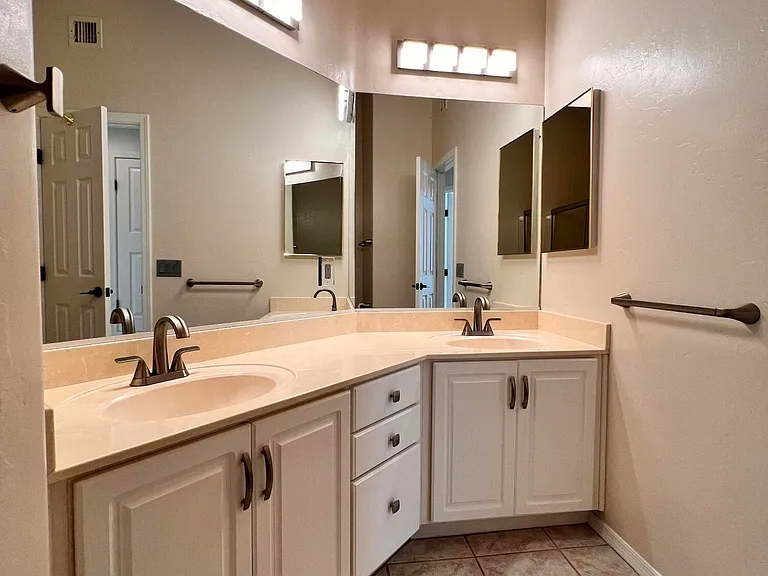 10123 N Alder Spring Dr — Photo 29