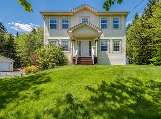 150 Daisywood Dr, Hammonds Plains, NS B4B 0E1