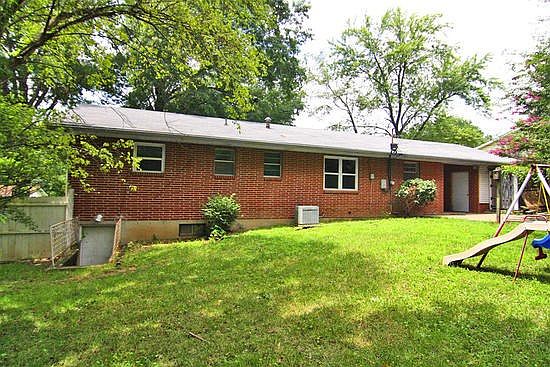 5th image of 1727 Westridge Dr