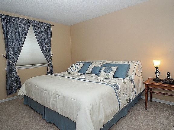 5th image of 2B Foxberry Dr