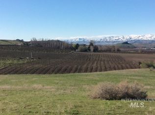 4 Mill West Ln, Caldwell, ID 83607