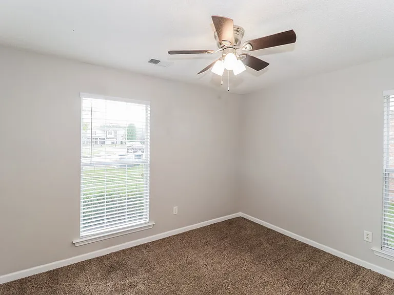 10316 Cottage Oaks Dr — Photo 16