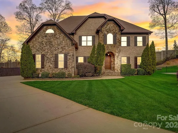 7307 Roseland Ave, Charlotte, NC 28277