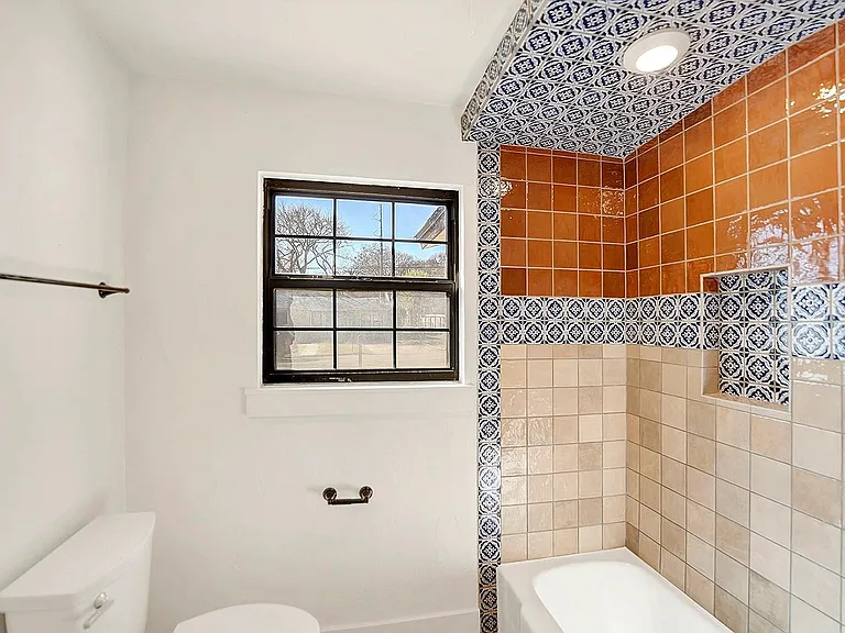 510 Parkview Blvd — Photo 12