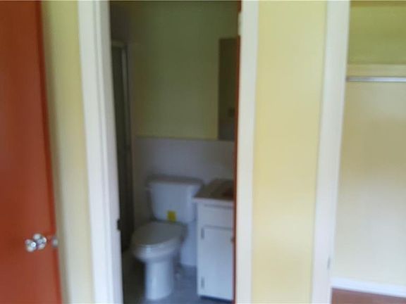 3rd image of 396 Leighton Ct