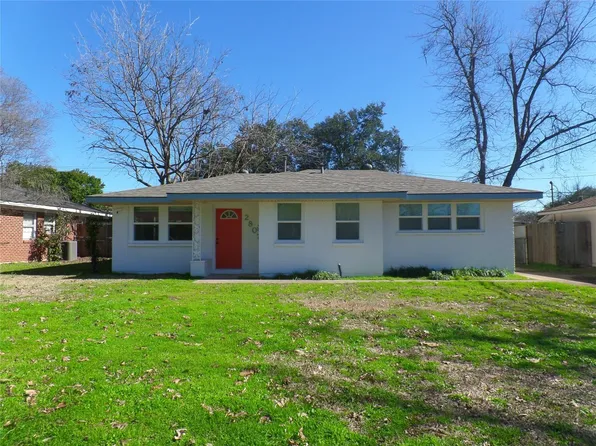 2807 E Cavett Dr, Shreveport, LA 71104