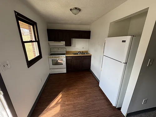 3114 E Pike N Photo 1
