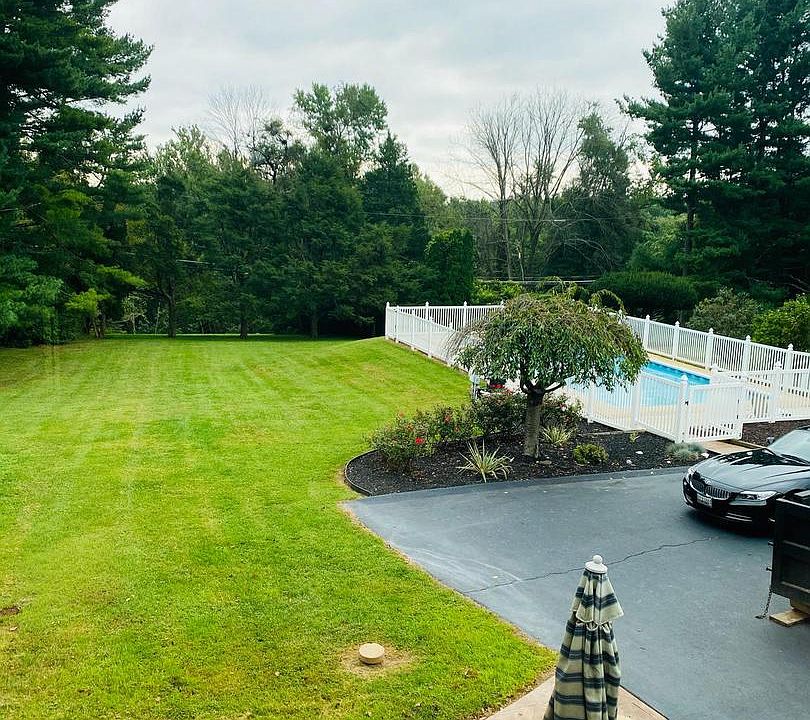 2nd image of 2603 Rohe Dr