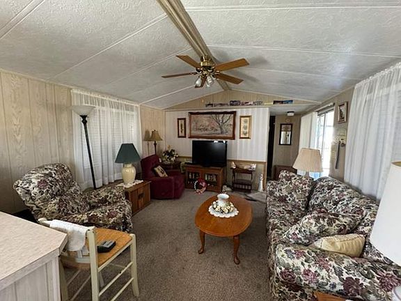 3rd image of 507 Sunshine Dr