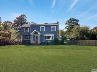 120 Wayne St, Hauppauge, NY 11788