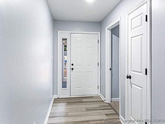 3rd image of 136 Mosswood Dr