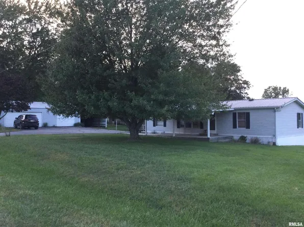 585 Timberwolf Dr, Goreville, IL 62939