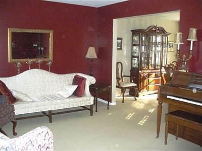 2nd image of 402 Hampden Ct