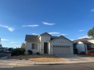 1210 Shadow Ln, Fernley, NV 89408