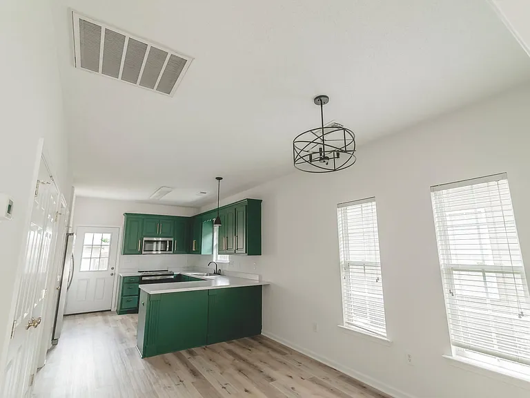 9703 Full Moon Cir — Photo 9