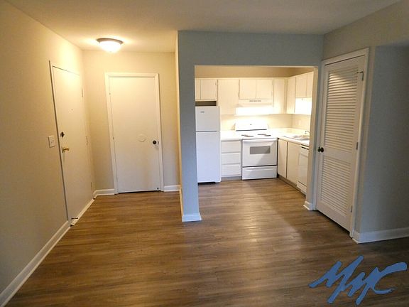 4th image of 1418 E Main St APT A6