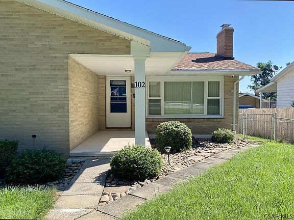 5th image of 102 Thunderbird Dr