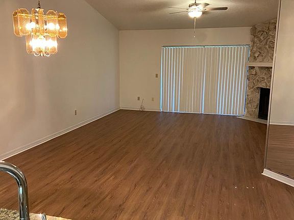 3rd image of 18308 Aintree Ct #18308