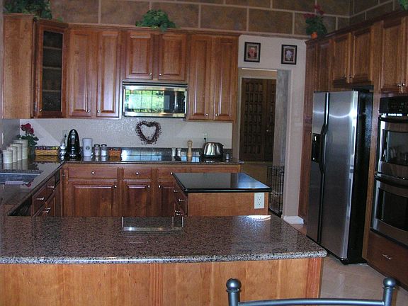 3rd image of 1432 E Amberwood Dr