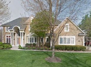 4322 N Mulberry Dr, Kansas City, MO 64116