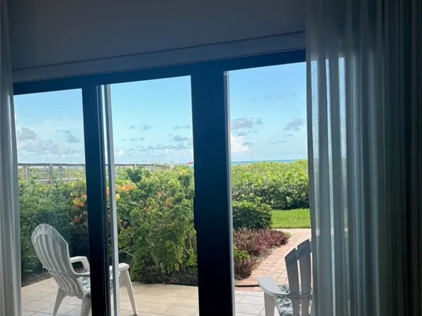 1616 Ocean Dr APT 102, Vero Beach, FL 32963