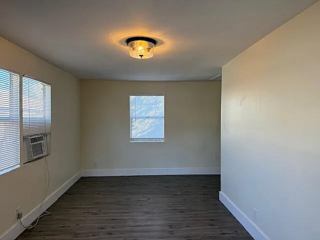 904 4th St — Photo 12
