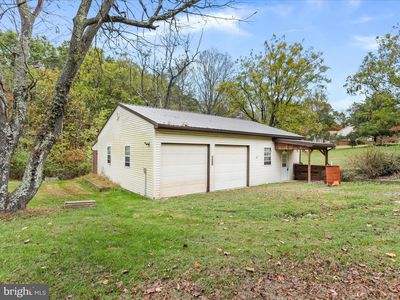 55 Peach Orchard Ln, Berkeley Springs, WV, 25411
