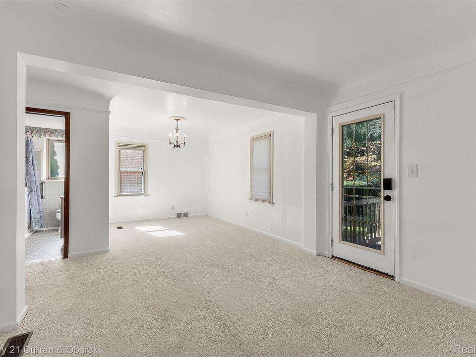 3334 Parker St, photo 27