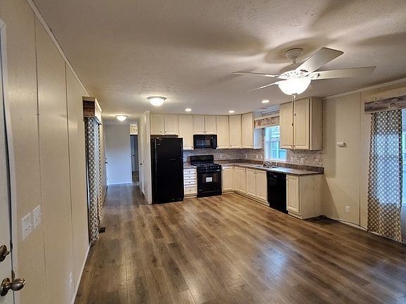 3rd image of 3407 W Mount Hope Ave Lot F30