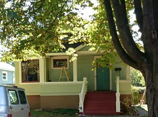 1015 NW 67th St, Seattle, WA 98117