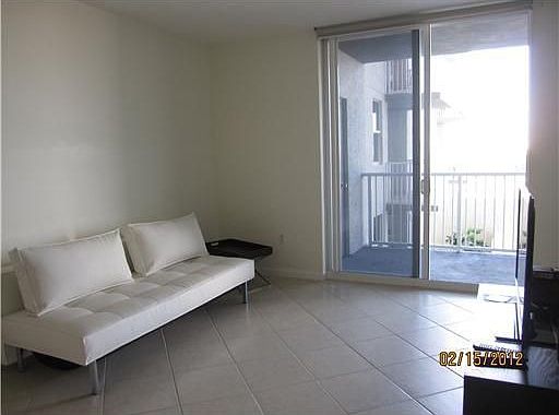 3rd image of 1 Glen Royal Pkwy APT 806
