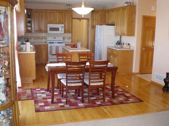 Eat in Kitchen