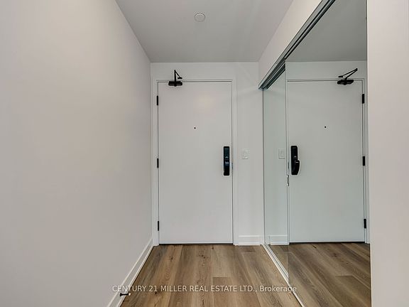4th image of 2075 Lakeshore Rd #319