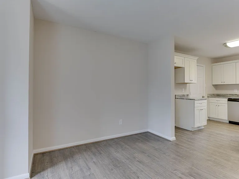 213 Clemwood Pkwy — Photo 6