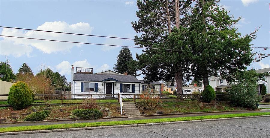 2nd image of 7618 California Ave SW