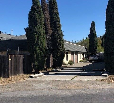 3rd image of 92 E Sierra Ave