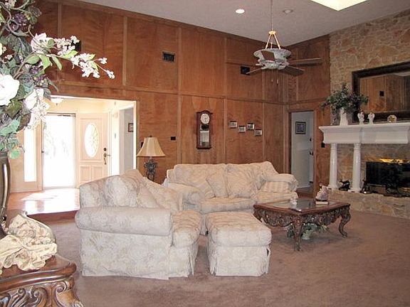 3rd image of 8608 Greentree Ct