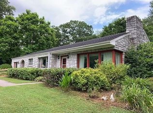 650 Main St E, Beech Mtn, NC 28604