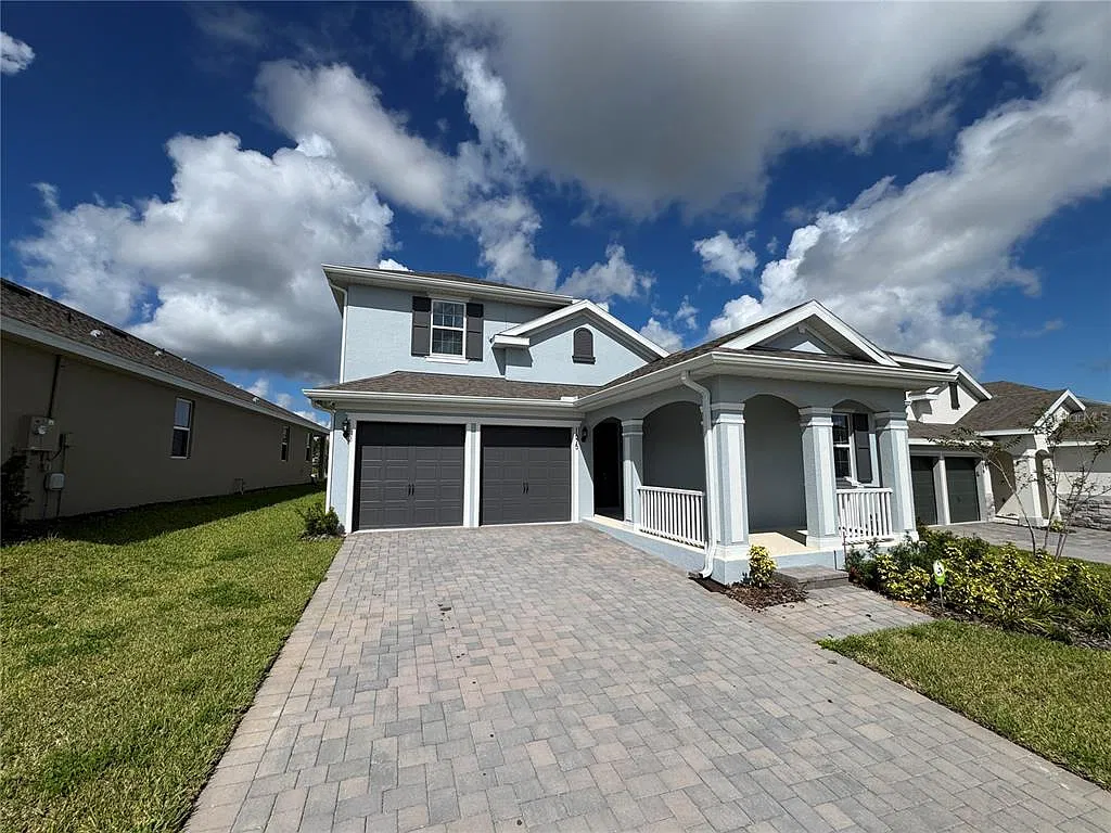 6 bed, 4.5 bath, 3412 sqft, $4,300 — Photo 4