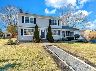 8 Blossom St, West Warwick, RI 02893