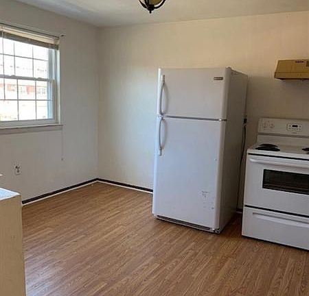 3rd image of 965 Academy Heights Dr