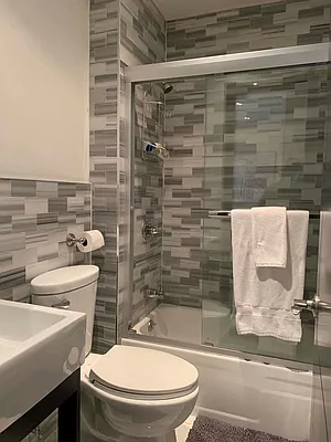 Rented by Compass | media 28